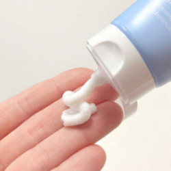 STAY WELL Triple Hyaluronic Acid Cleansing Foam 130ml