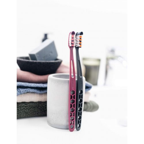 Jordan Ultralite 1+1 Toothbrush Soft Light Blue + Red