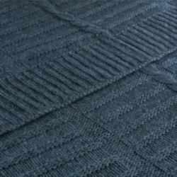 Nord Snow Ladder Style Merino Wool Blanket Green